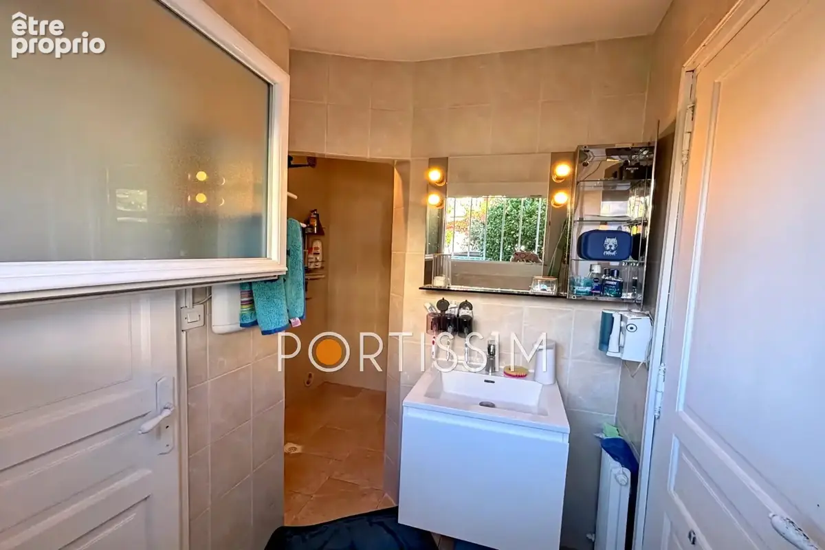 Maison 4 pièces 137 m² à vendre à Saint-Laurent-Du-Var (06700) - photo 5