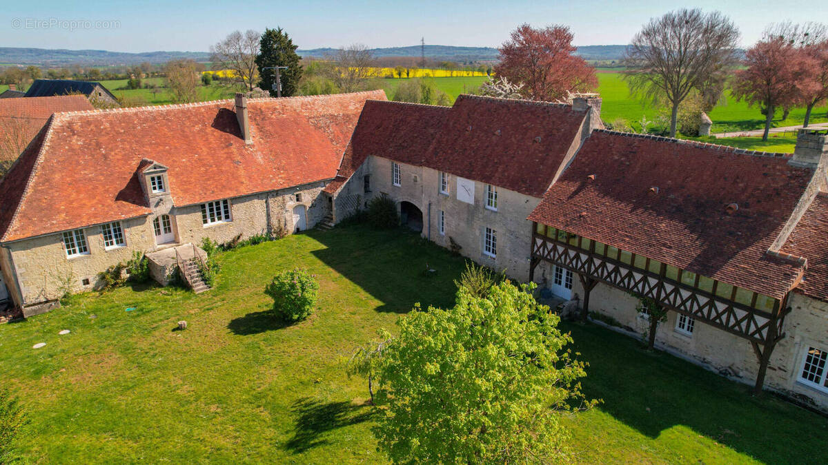Maison à TOURNAI-SUR-DIVE