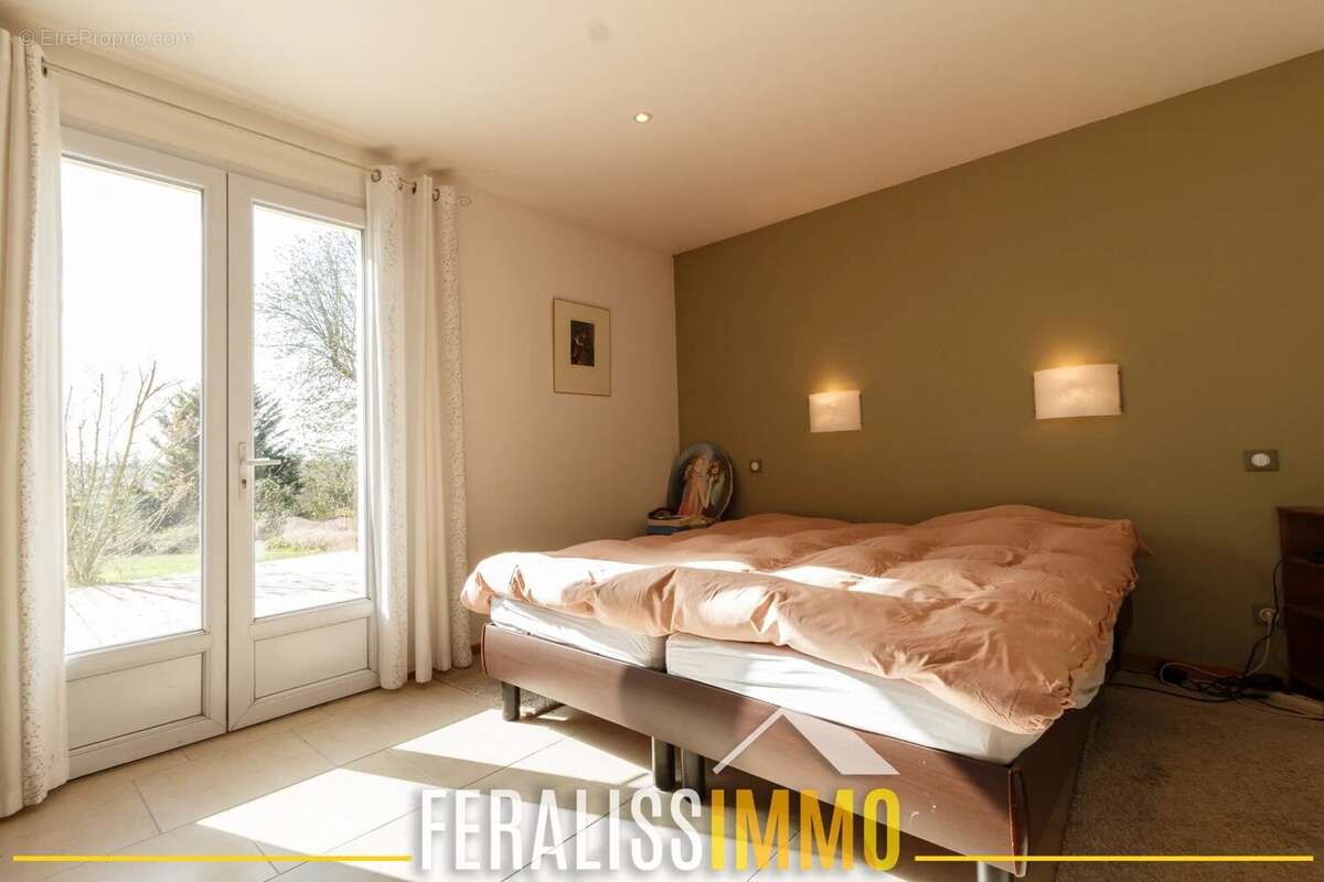 Maison à VAUX-SUR-SEINE