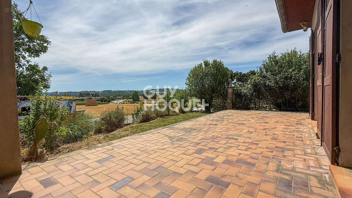 Maison Luzinay 4 pièces 114 m2 - photo 2
