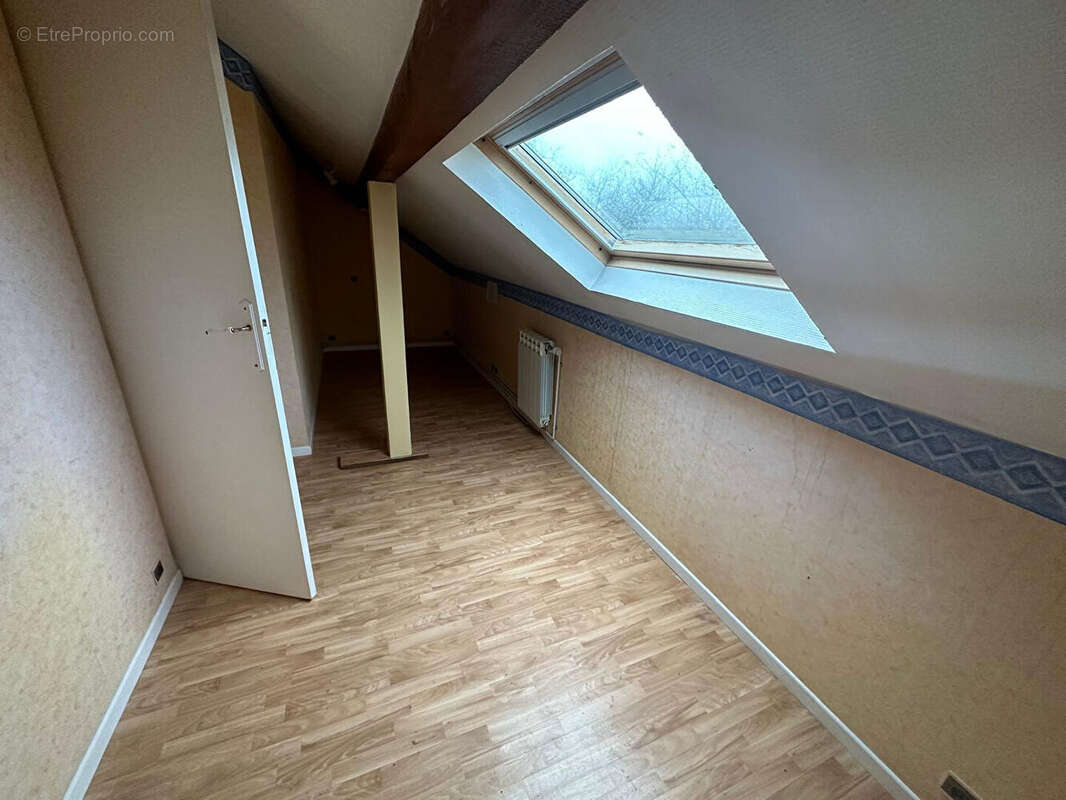 Maison à CONTREXEVILLE