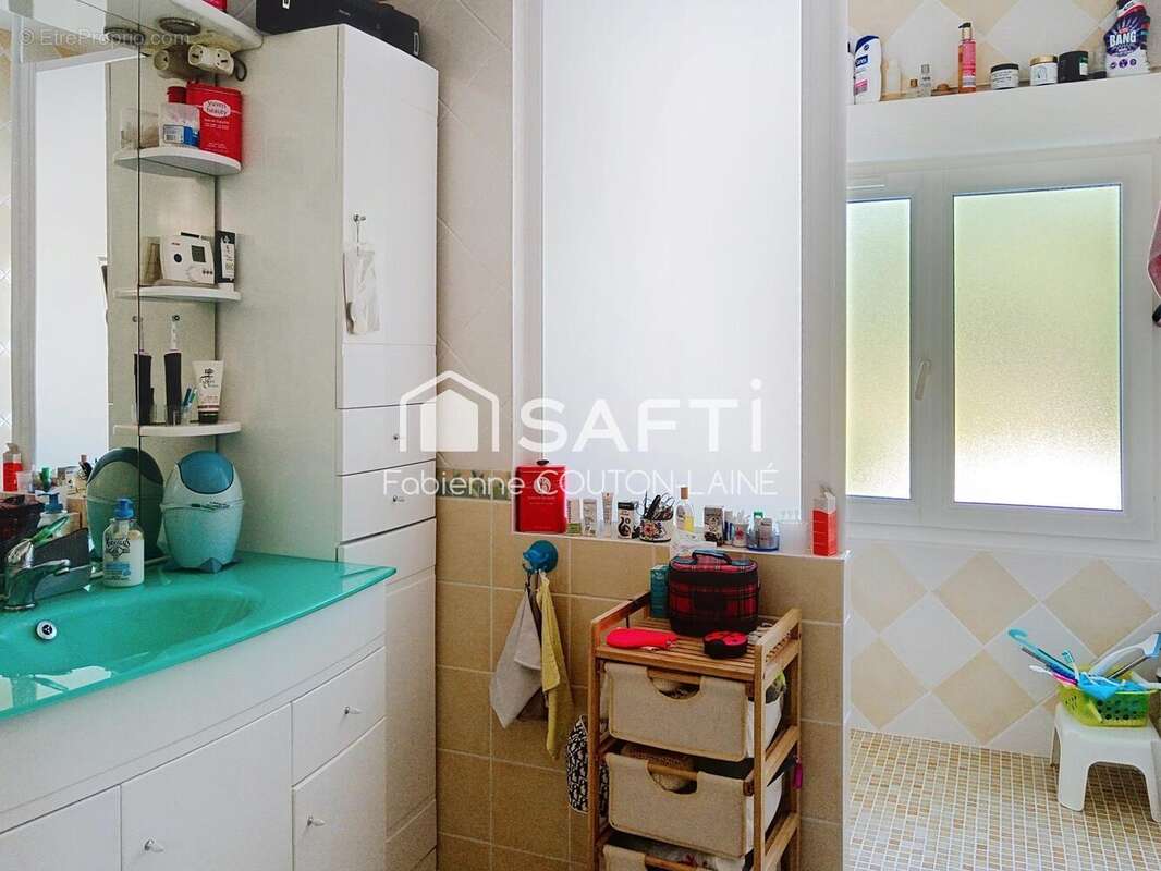 Photo 8 - Maison à VENANSAULT