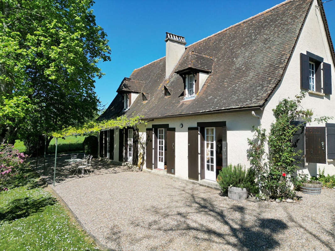 Maison à VELINES