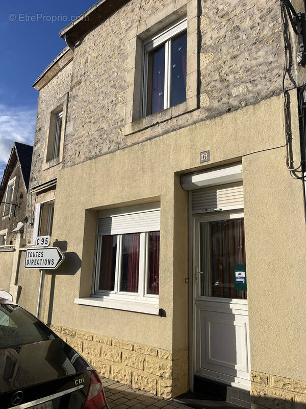 Maison à LOUE