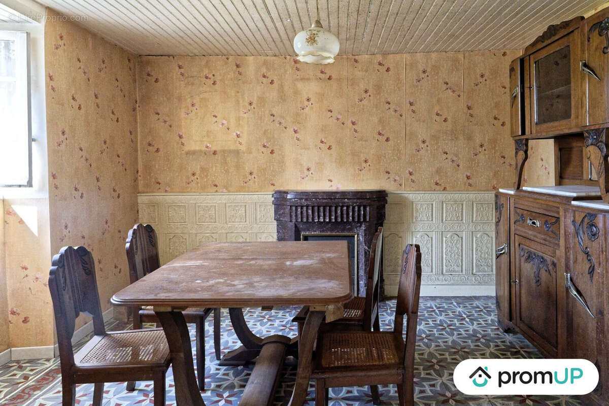 Maison à SAINT-THEGONNEC