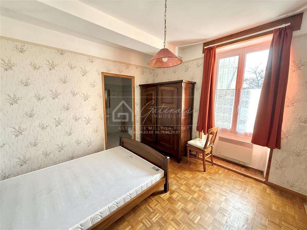 Maison à MILLY-LA-FORET