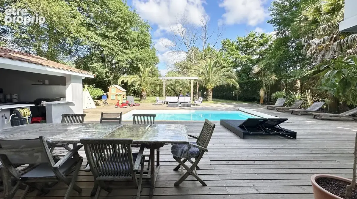 Propriete de 2 villas une de 9 pieces et une de 3 pieces pour un total  de 310 m2 - photo 4