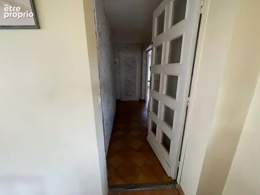 Maison familiale 4 faces  550 m² de terrain  Secteur calme et recherché - photo 7