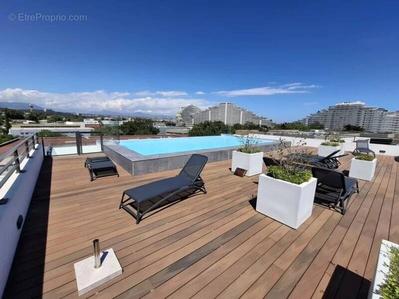 Appartement à VILLENEUVE-LOUBET