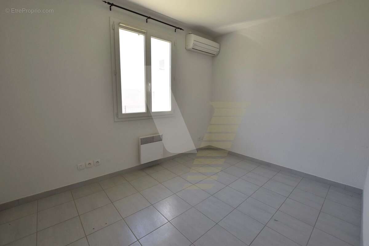 Maison à VILLENEUVE-LES-BEZIERS
