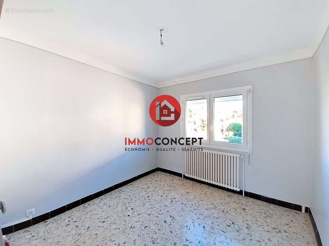 Maison à ROQUEMAURE