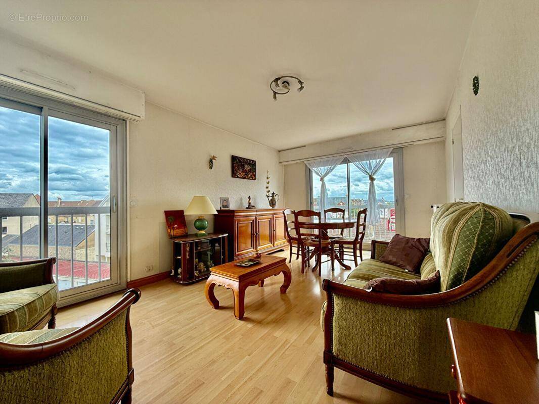 Appartement à OUISTREHAM