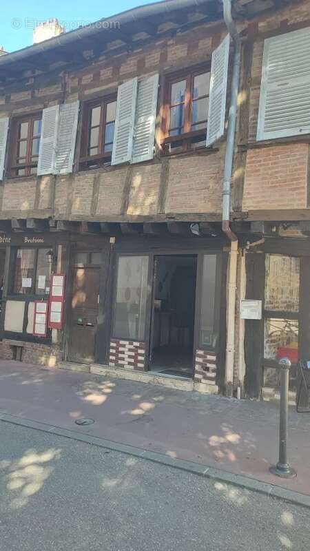 Commerce à BOURG-EN-BRESSE