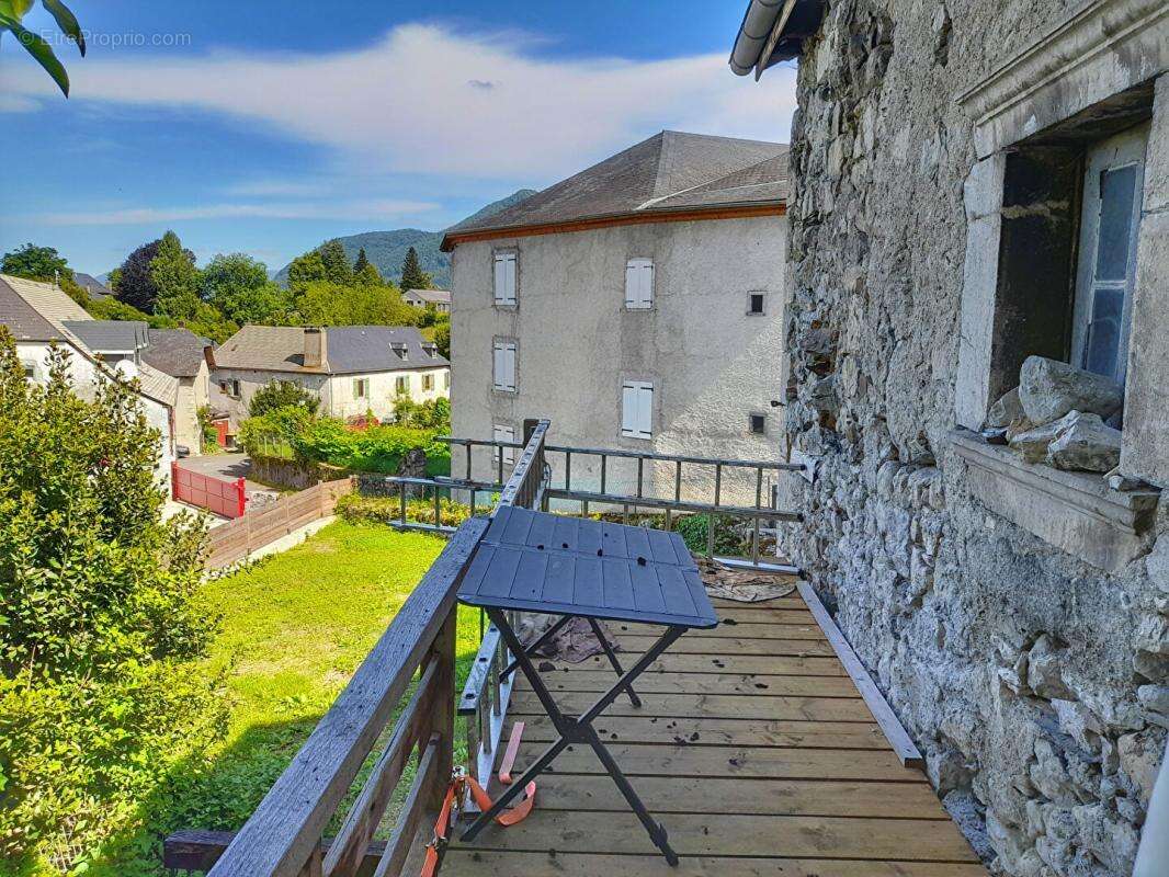 Maison à SAINTE-COLOME