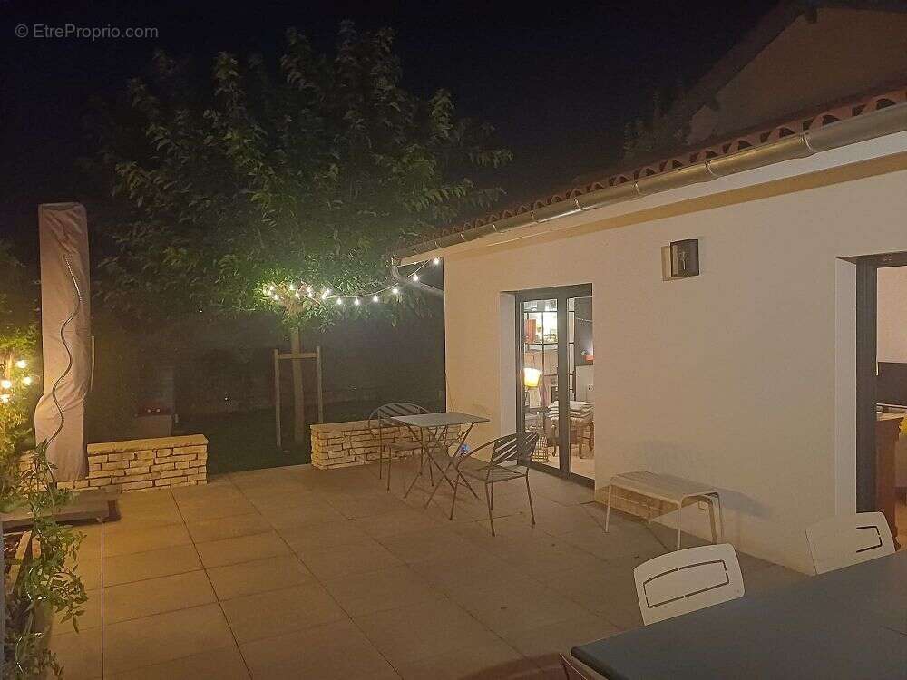 Maison à SAINTE-FOY-LES-LYON