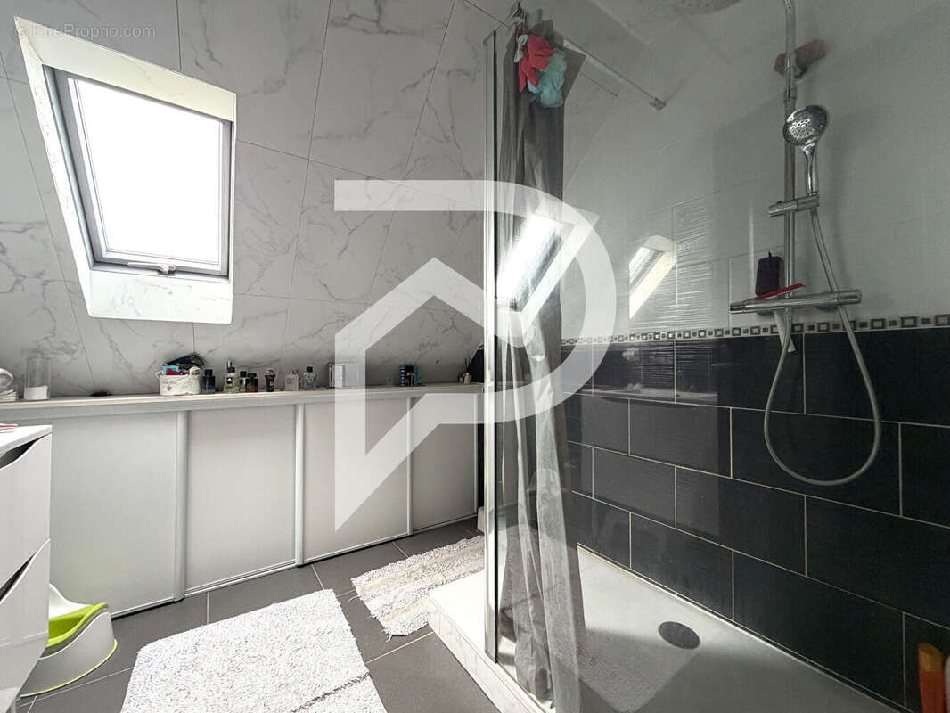 Maison Allonne 8 pièce(s) 142 m2 - photo 9