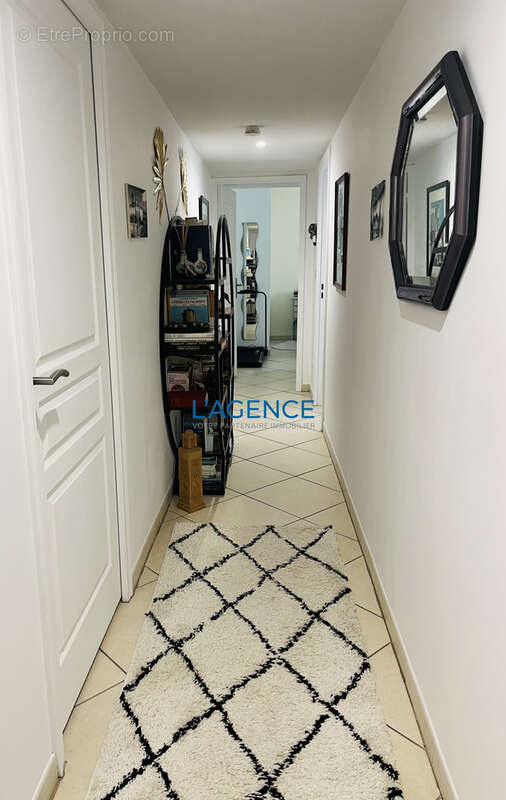 Appartement à HYERES
