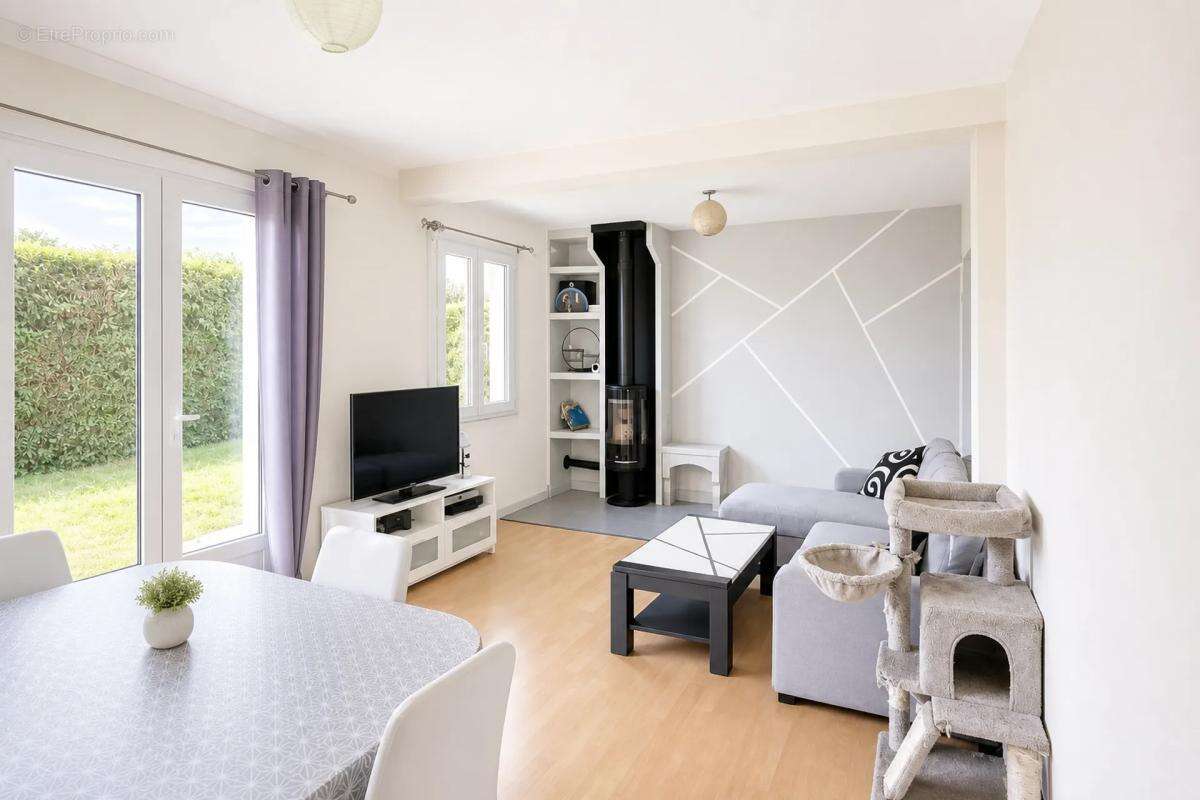 Maison à GRANDFRESNOY