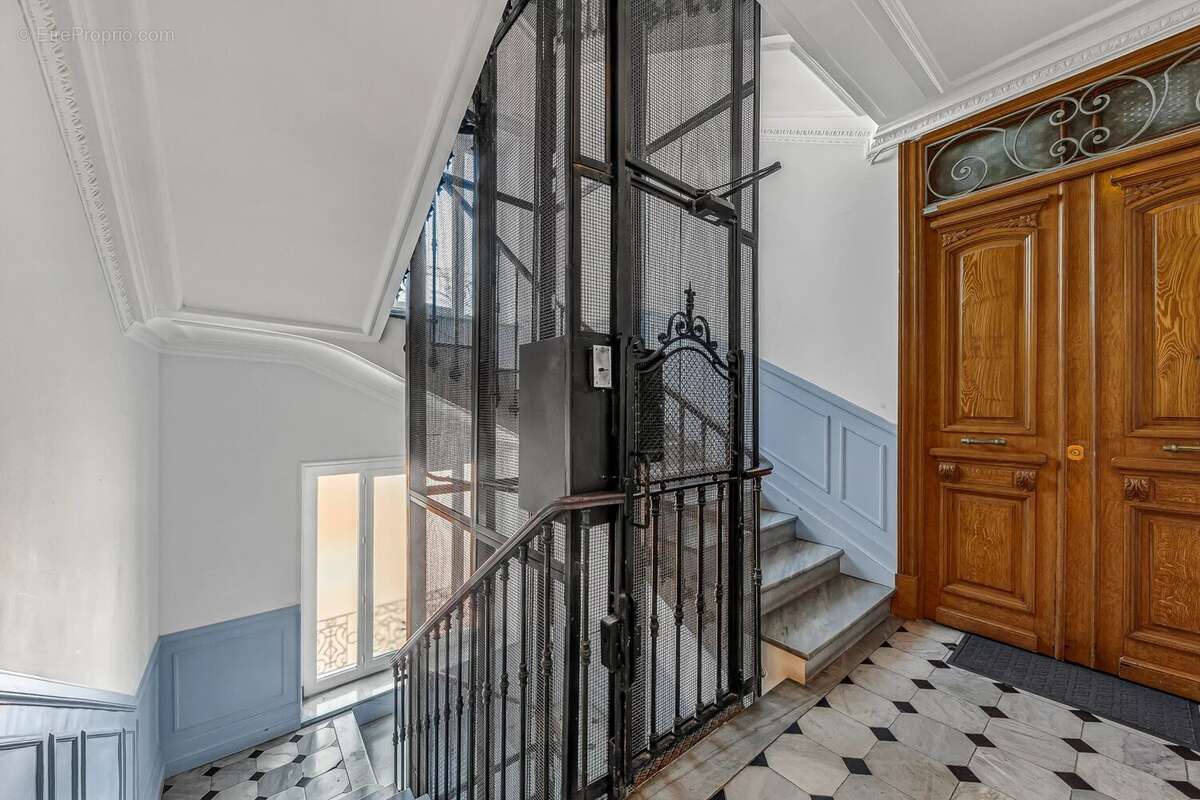 Nice Carré d'Or appartement 3p avec dépendance - photo 19