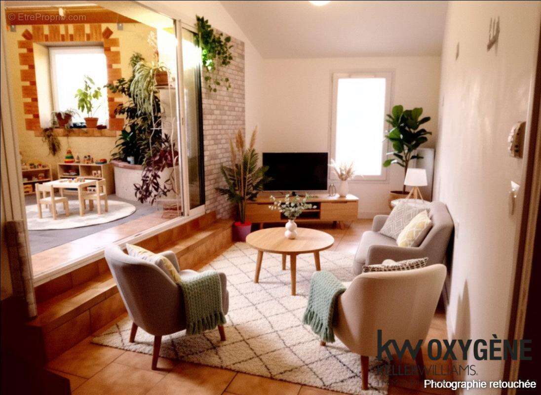 Maison à PEYRESTORTES