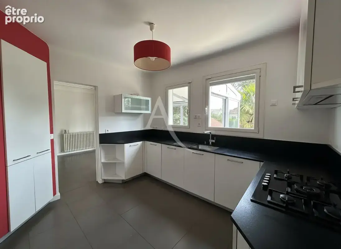 Maison Orvault 8 pièces 177.87 m2 avec studio indépendant et dépendance - photo 3
