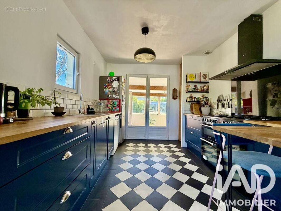 Photo 4 - Maison à CUBZAC-LES-PONTS