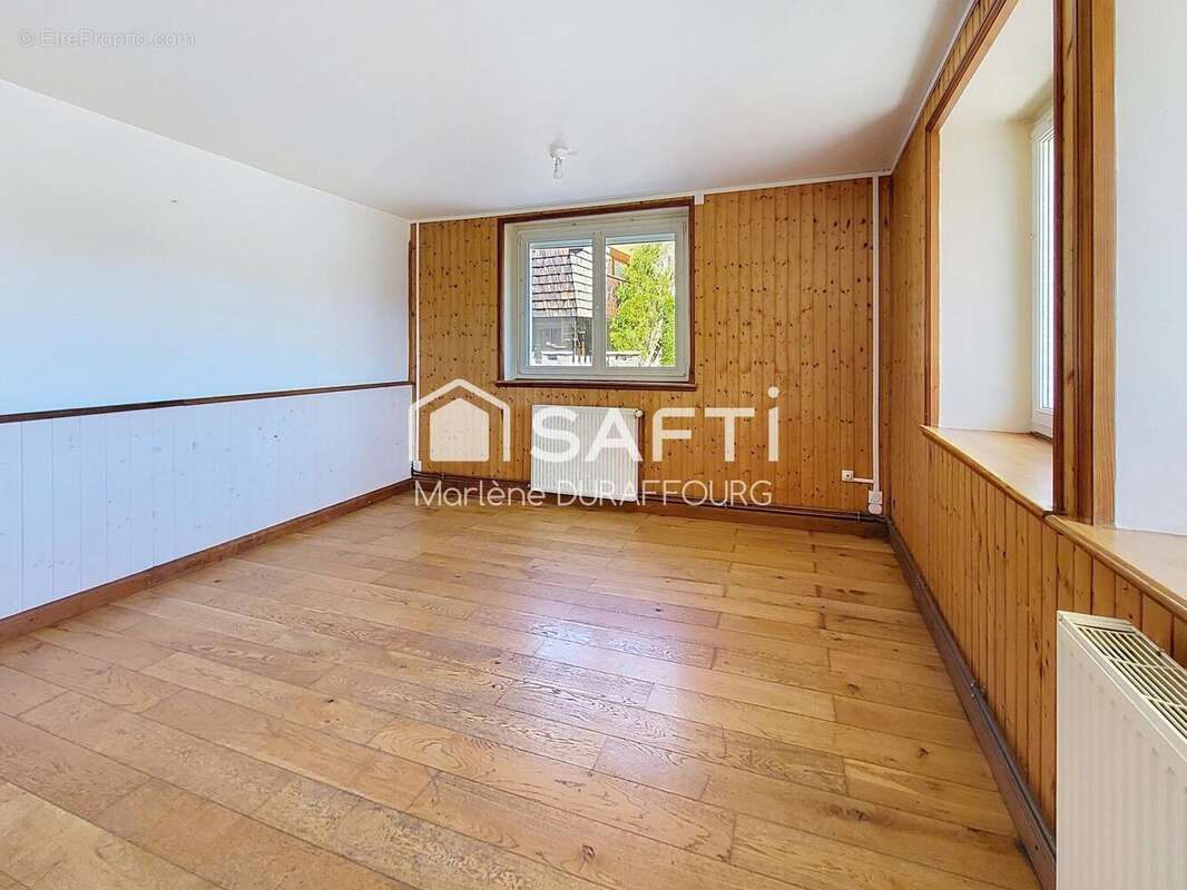 Appartement 95 m² à Morbier  - photo 2
