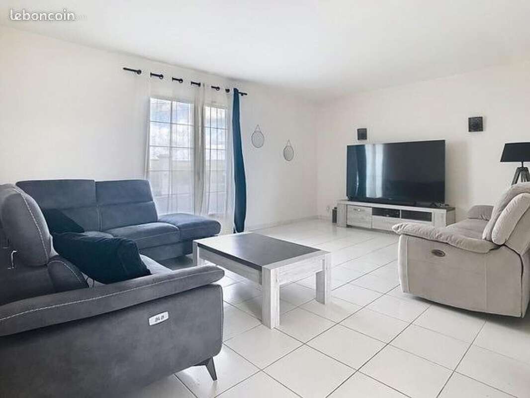 Photo 2 - Maison à VILLEBERNIER