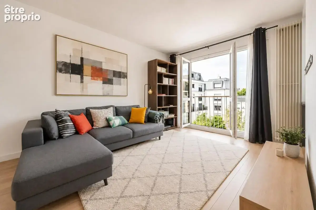 Appartement à LA GARENNE-COLOMBES