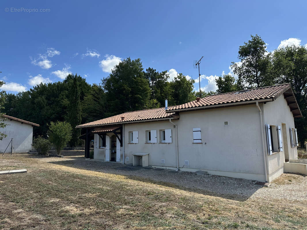 Maison à LA BARDE