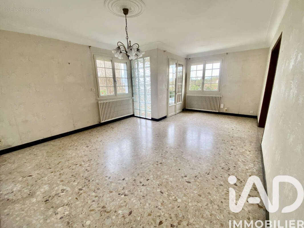 Photo 5 - Maison à SAINT-JULIEN-DE-CONCELLES