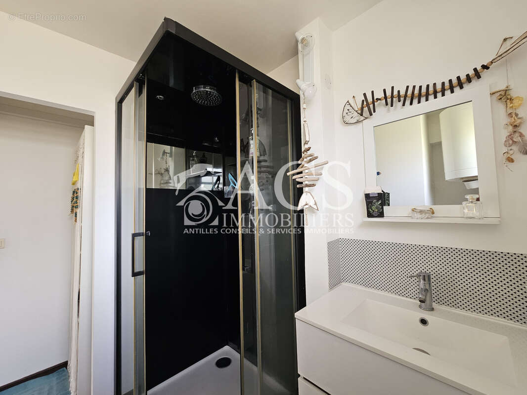 Appartement à LES TROIS-ILETS