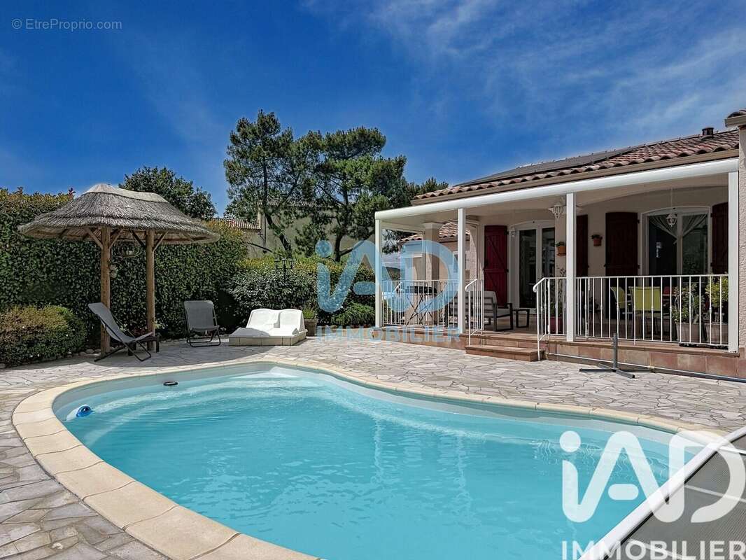 Maison 86 m² à Saint-Victor-De-Malcap  - photo 3