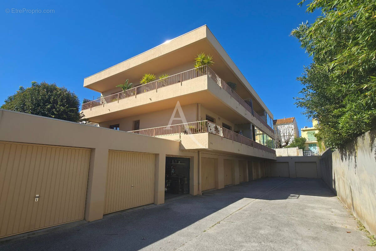 Appartement à CARQUEIRANNE