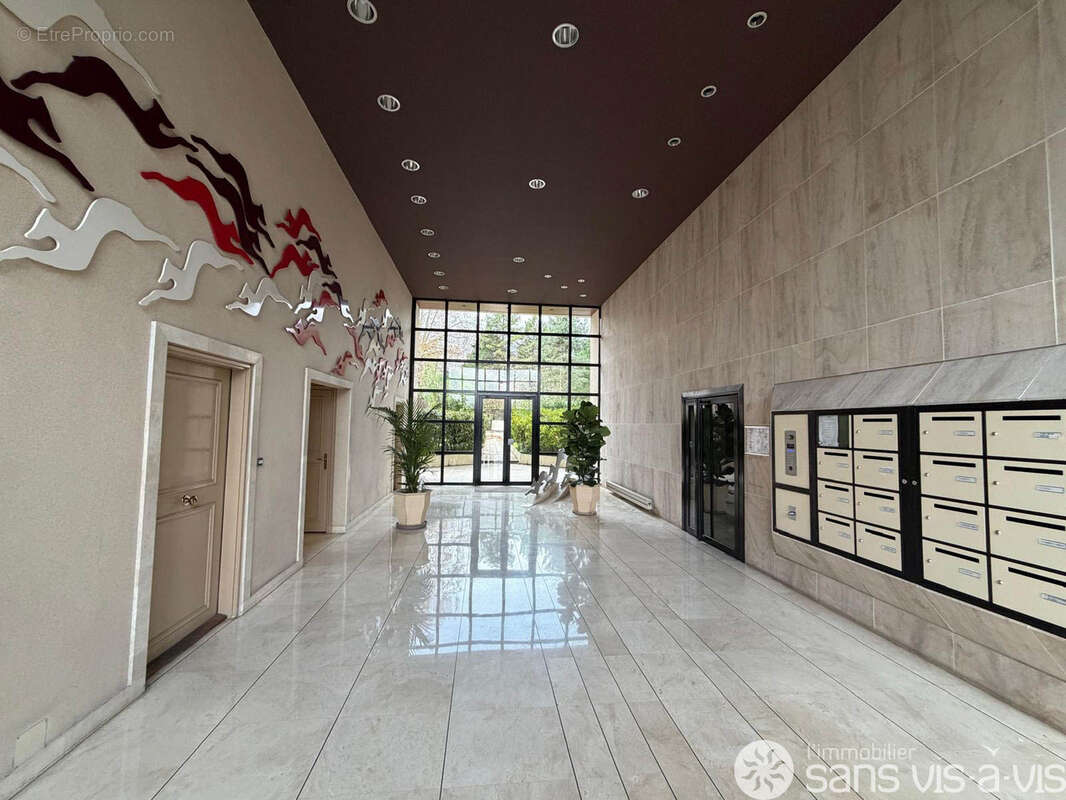 Appartement à SURESNES