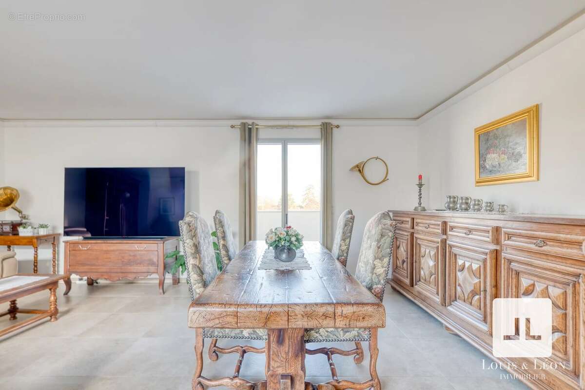 Appartement à ANSE