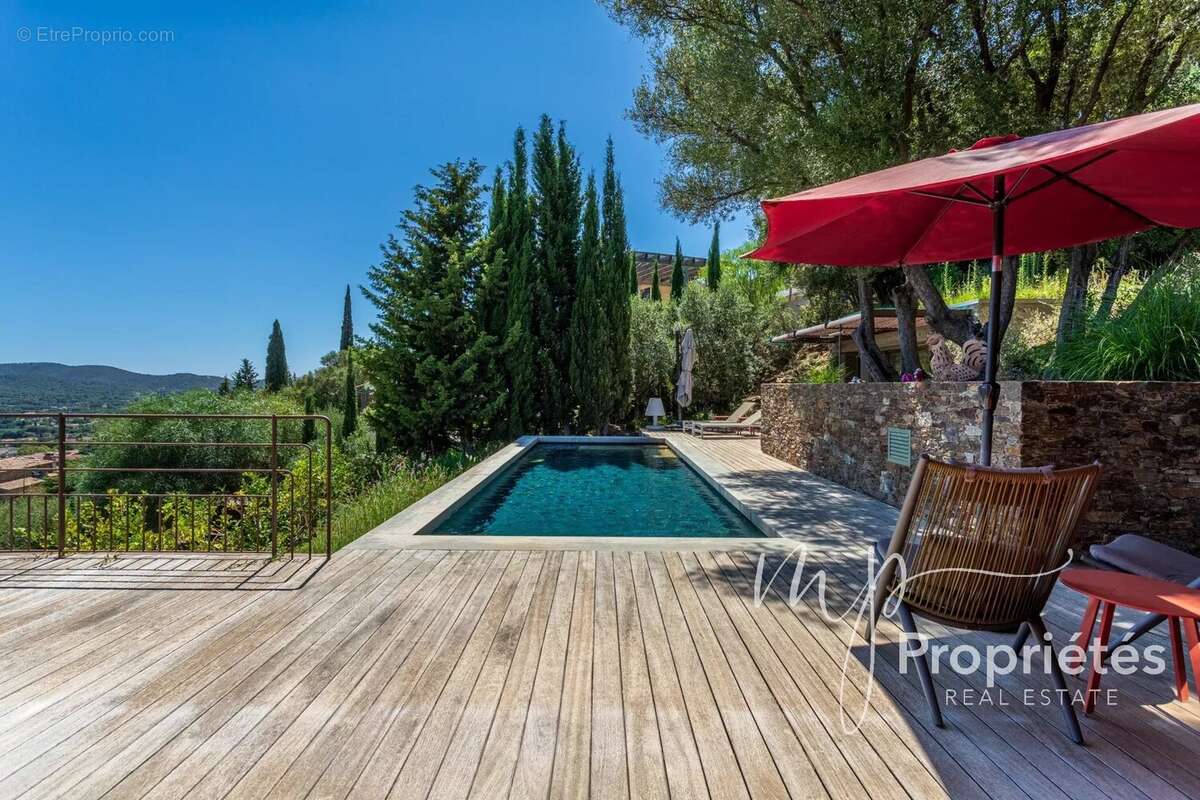 Maison à BORMES-LES-MIMOSAS