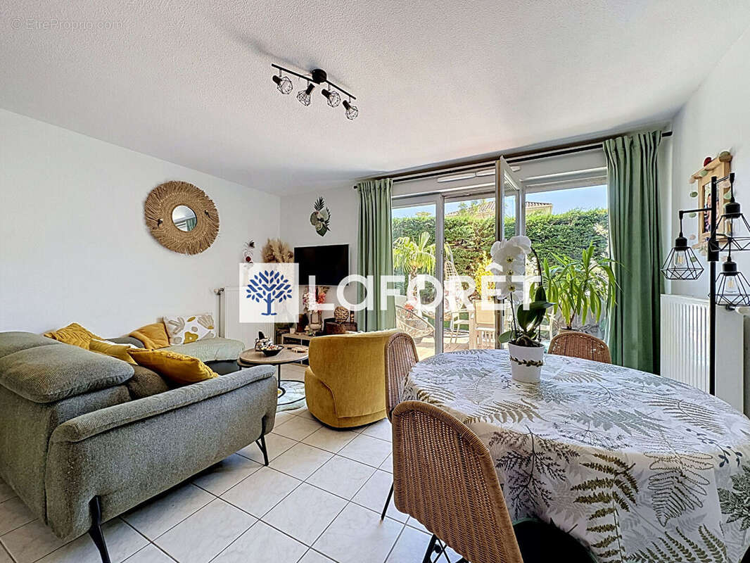 Appartement à RILLIEUX-LA-PAPE