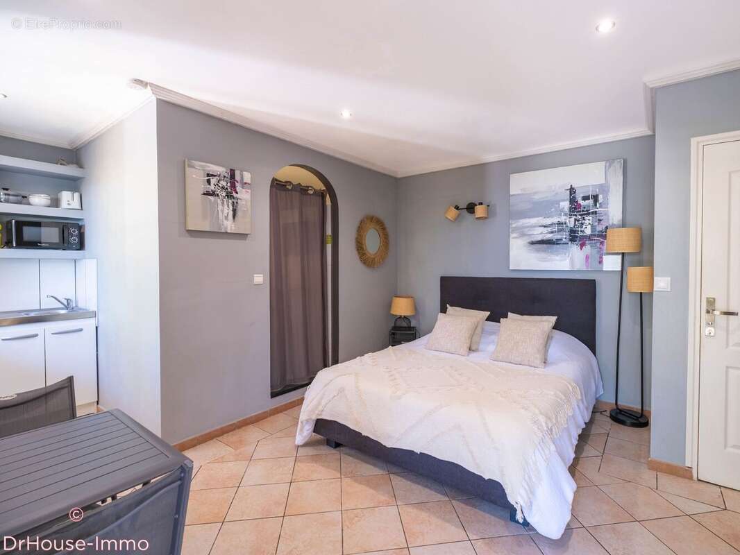 Maison à L'ETANG-SALE