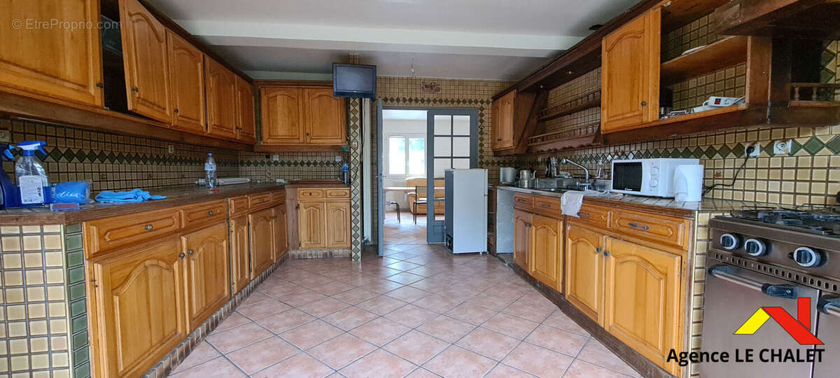Maison 7 pièces - 5 chambres de plain-pied 140m² - photo 4