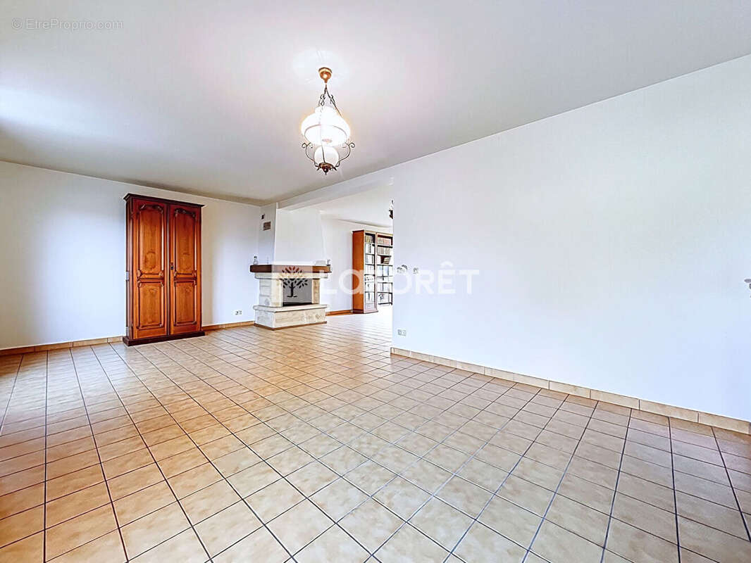 Maison à NOGENT-LE-PHAYE