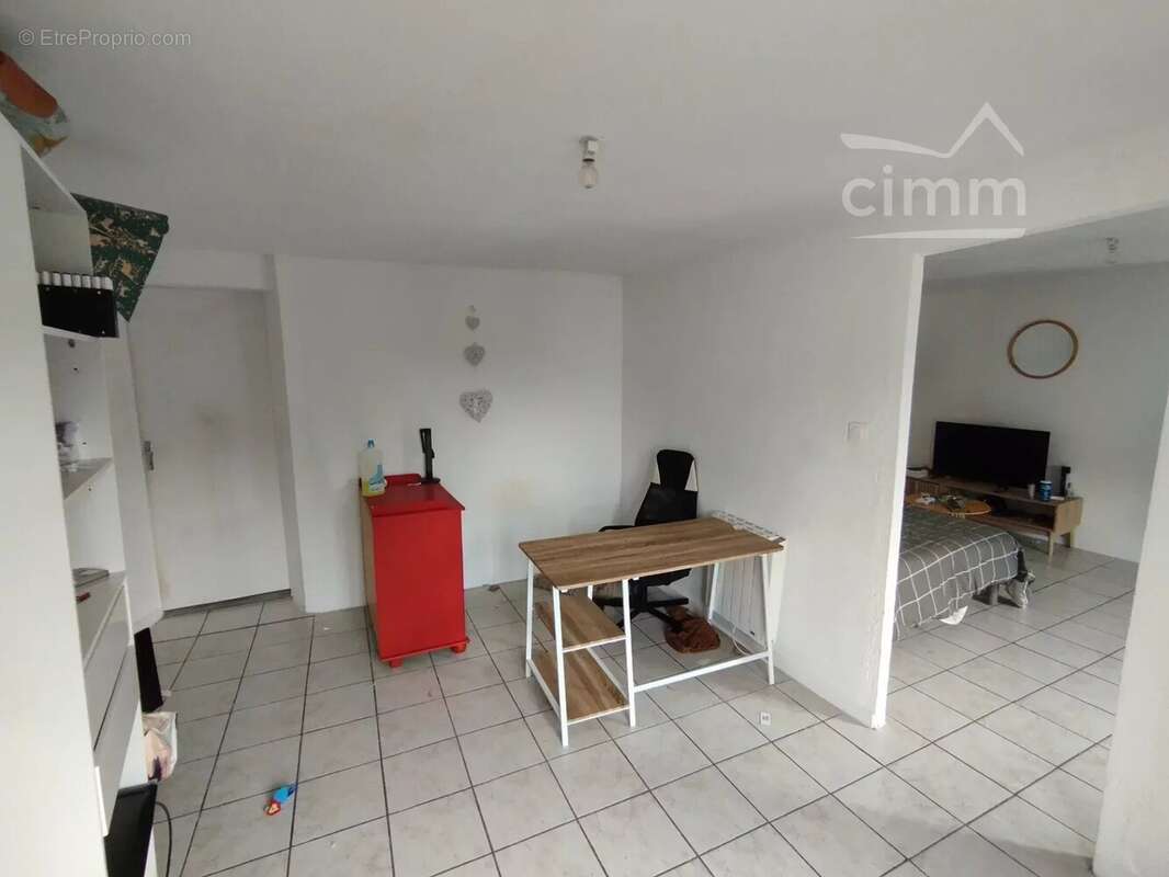 Appartement à DENEE