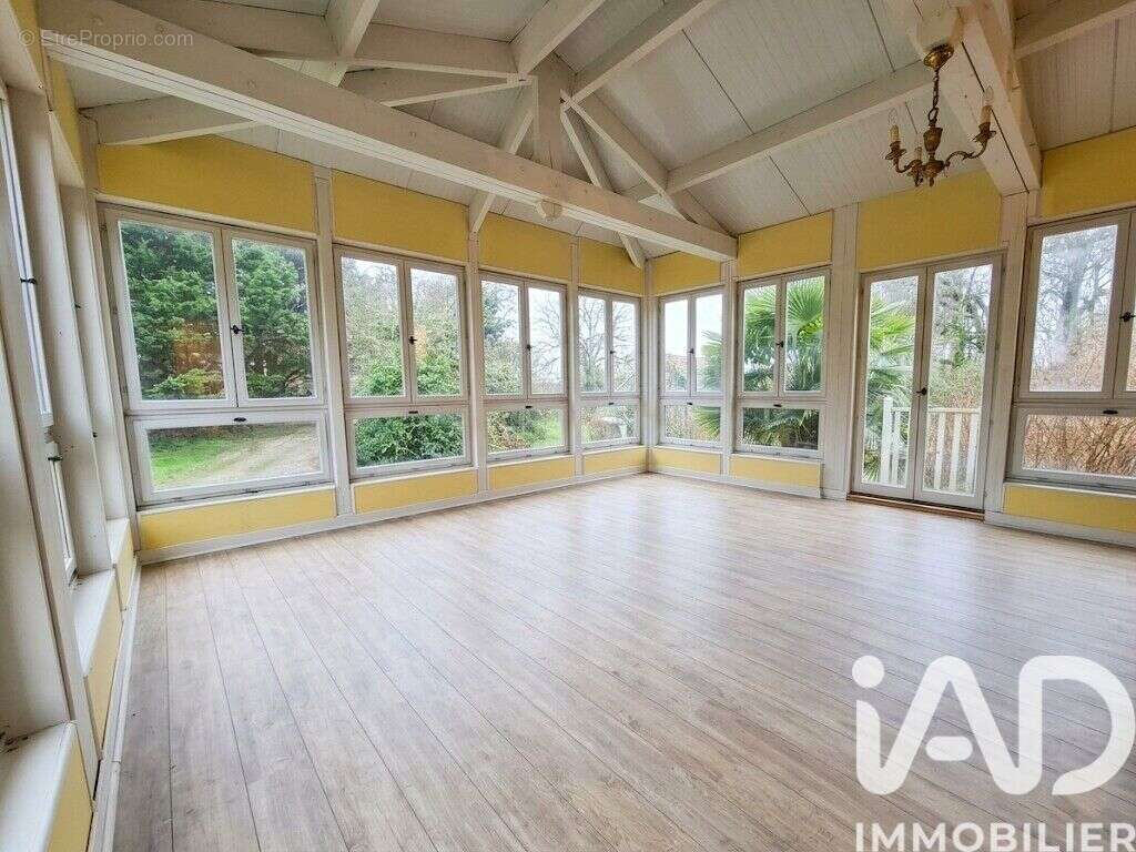 Maison 438 m² à Le Mesnil  - photo 3