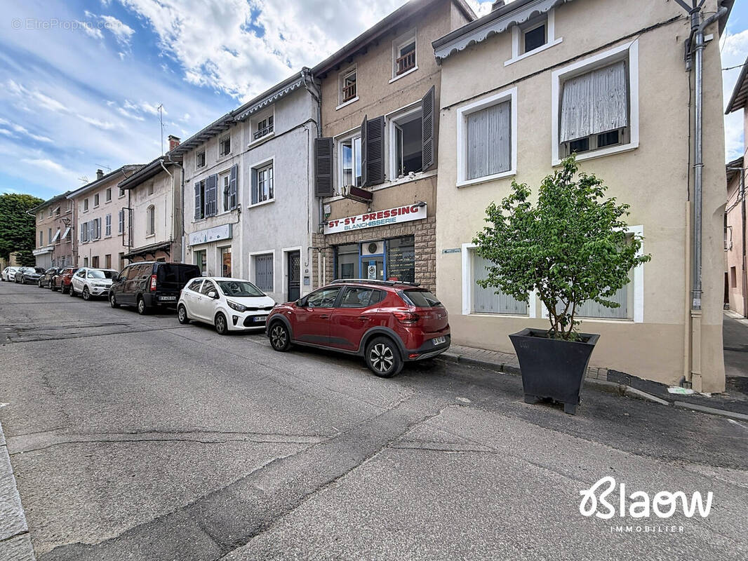 Maison à SAINT-SYMPHORIEN-D'OZON