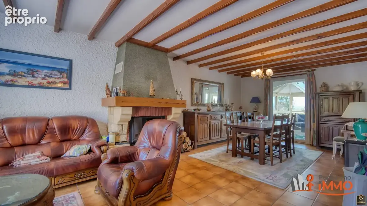 Maison 5 pièces 115 m² à vendre à Saint-Medard-En-Forez (42330) - photo 5