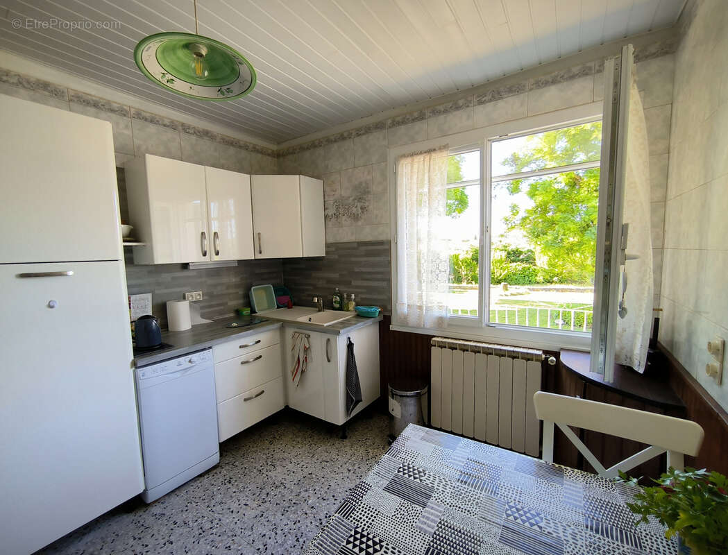 Maison à SAINT-LAURENT-LA-VERNEDE