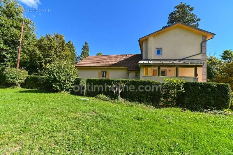 Maison à SAINT-PIERRE-D&#039;ARGENCON