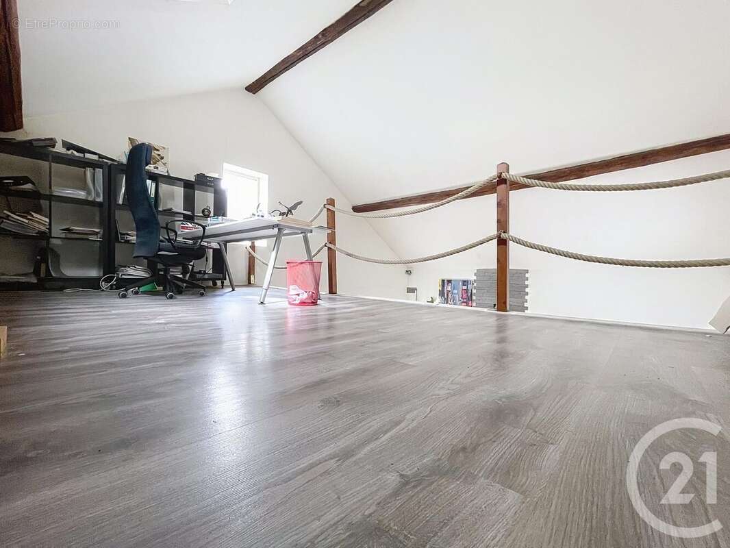 Maison 101 m² à Epinal  - photo 6