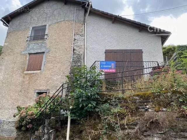 Appartement à LACAZE