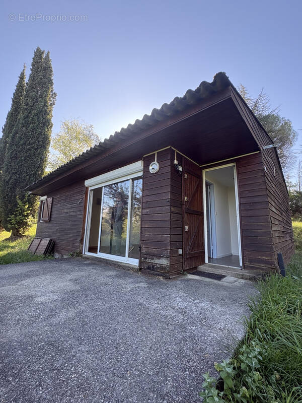 Maison à MONTAYRAL